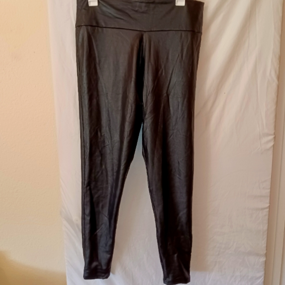 Ginasy Faux Leather black Leggings -Large